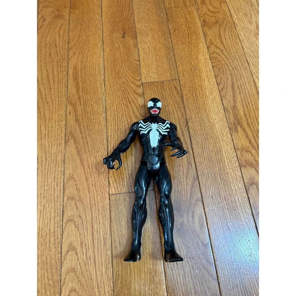 Marvel Venom Titan Hero Series 12 Inch Action Figure Black White Symbiote